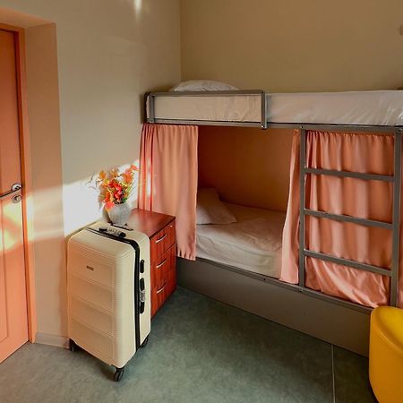 Demeevsky Hostel キエフ エクステリア 写真