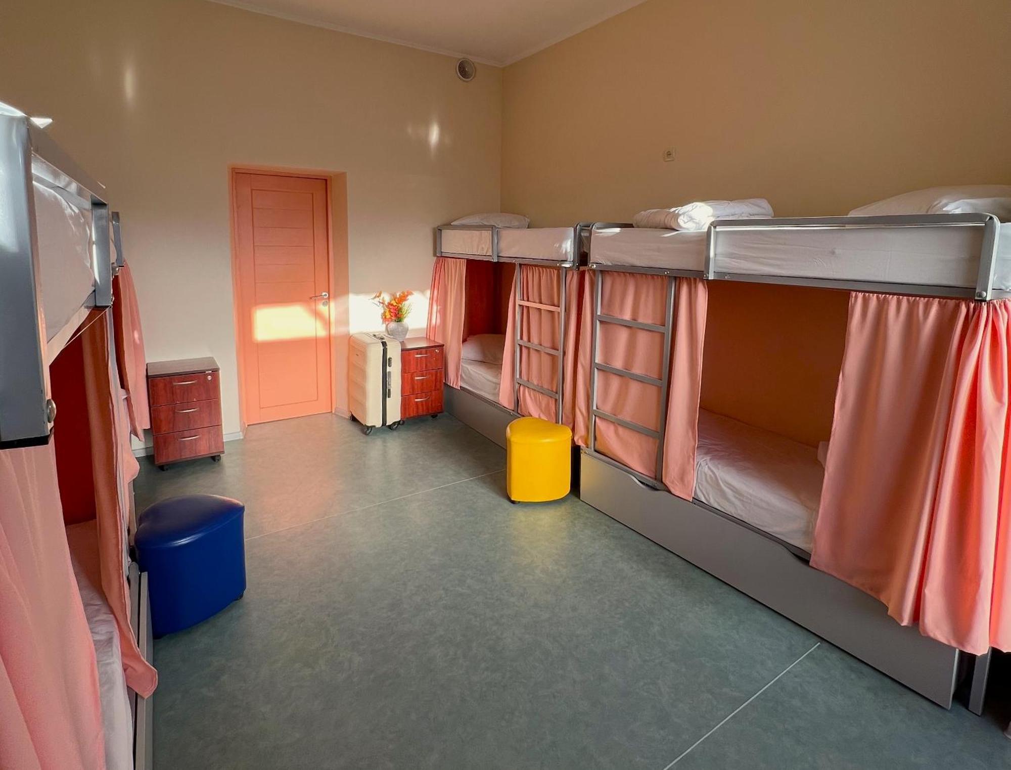Demeevsky Hostel キエフ エクステリア 写真